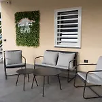 Veseri 4*